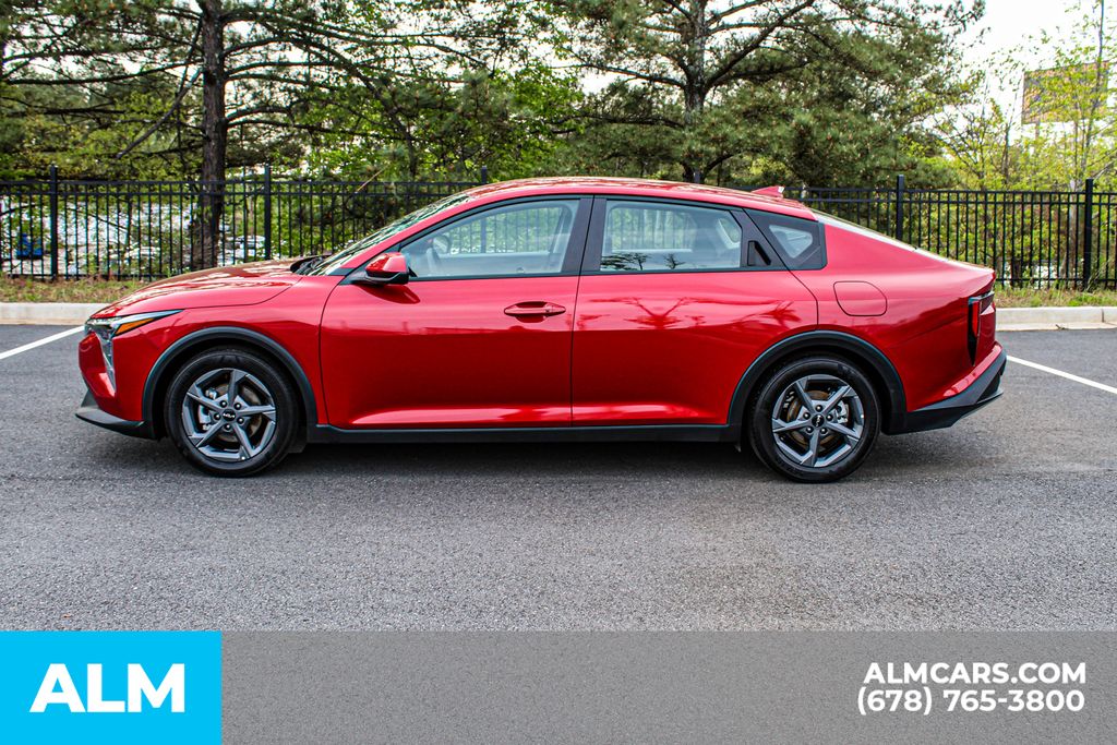 Used 2025 Red Kia LXS image 7