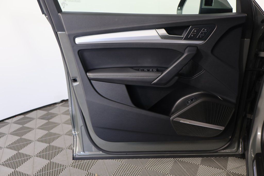 Thumbnail: 2024 Audi Q5 - 12
