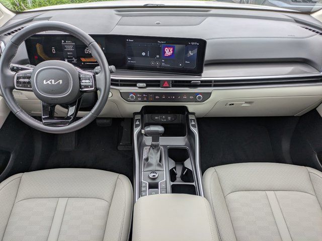 Used 2025 Glacial White Pearl Kia S image 14