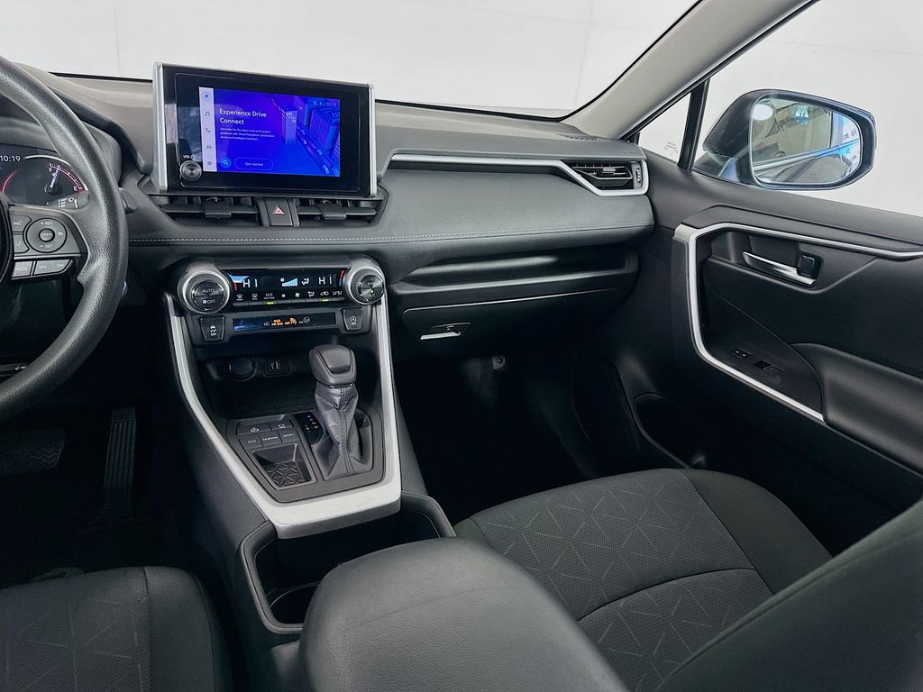 Thumbnail: 2024 Toyota RAV4 - 23