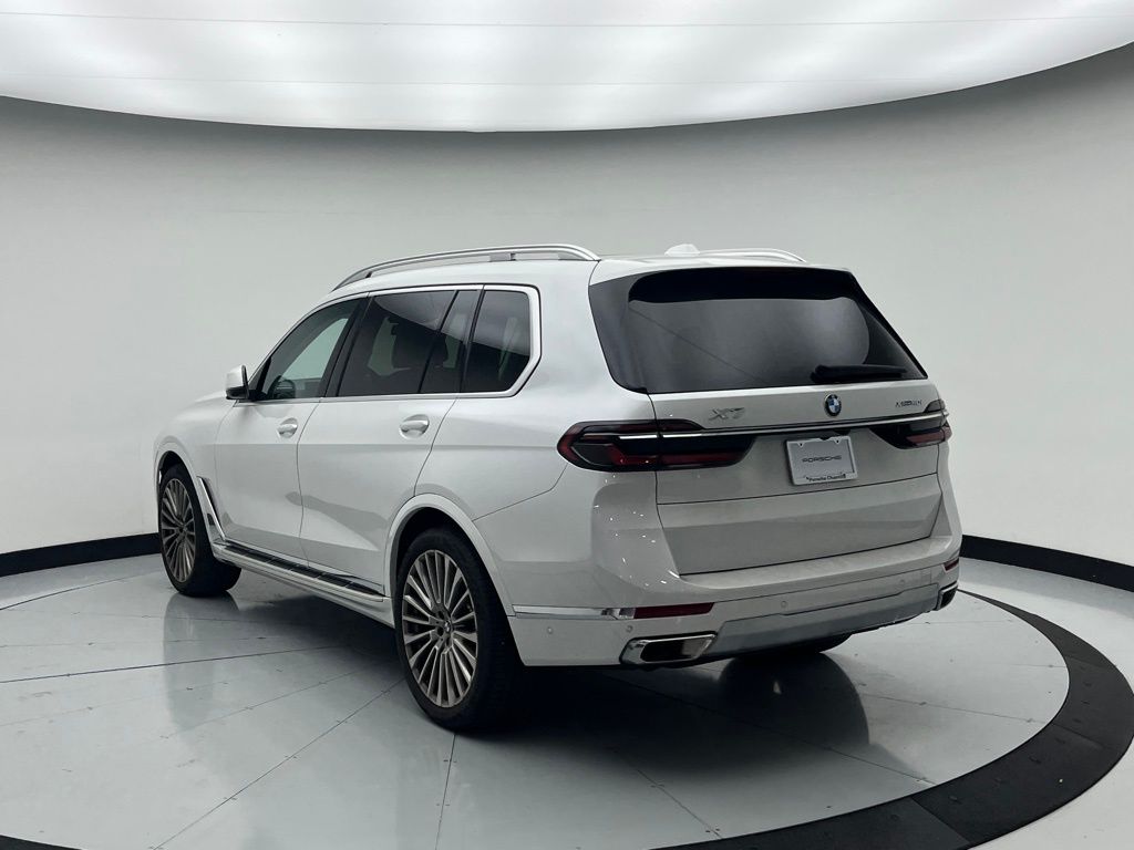 Thumbnail: 2023 BMW X7 - 8