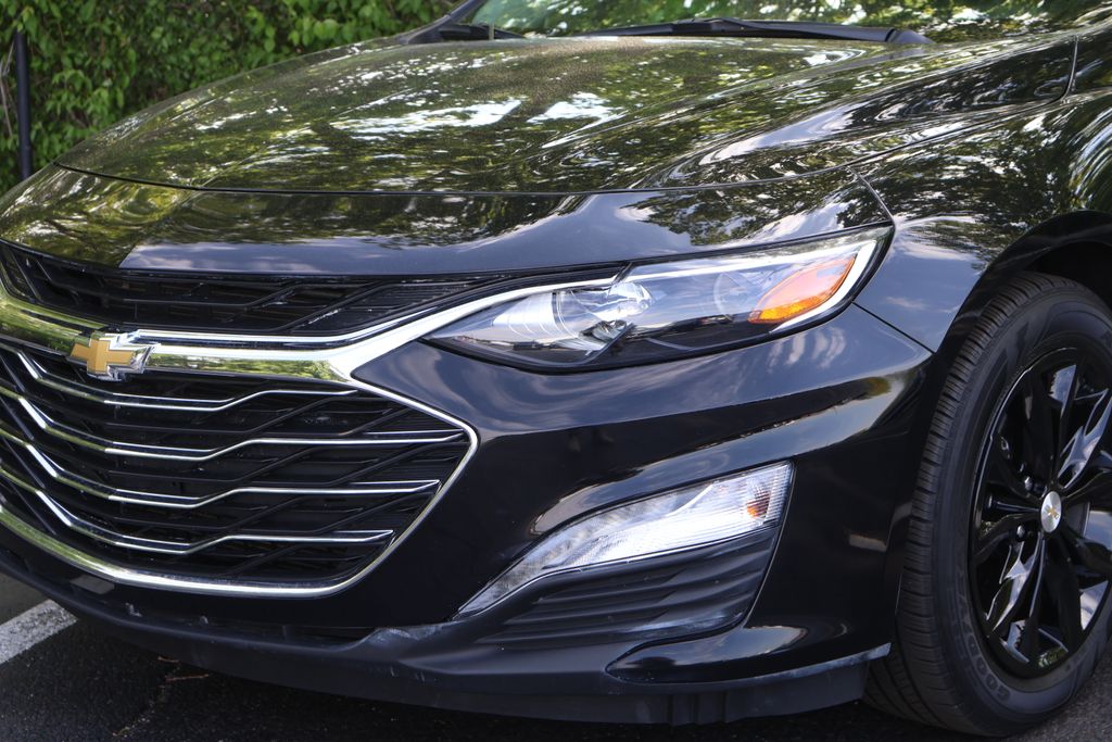 Thumbnail: 2025 Chevrolet Malibu - 3