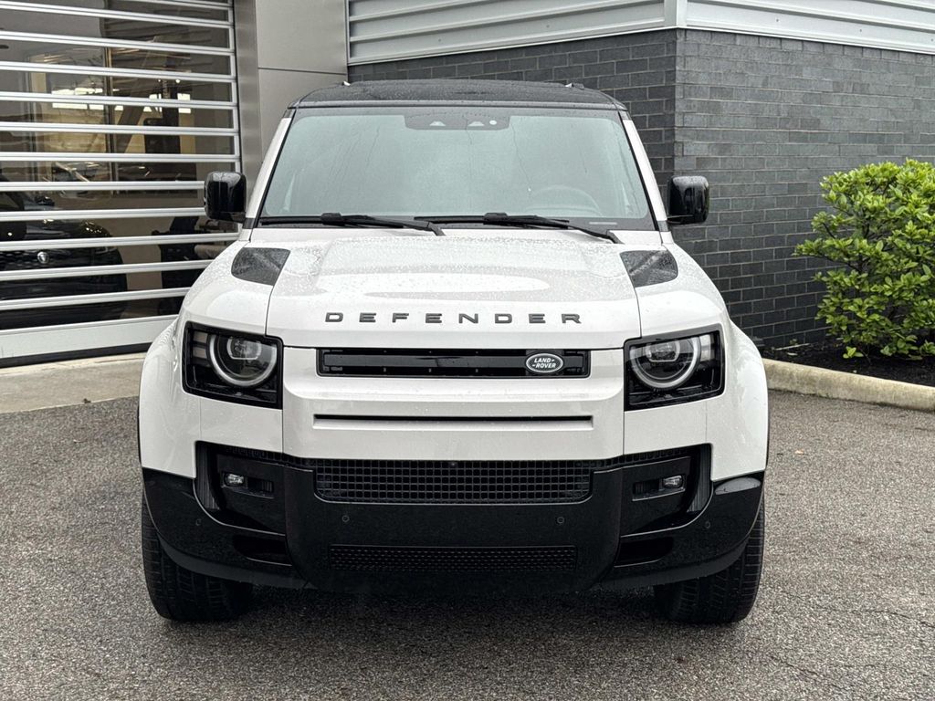 New 2026 Gray Land Rover X-Dynamic SE image 2