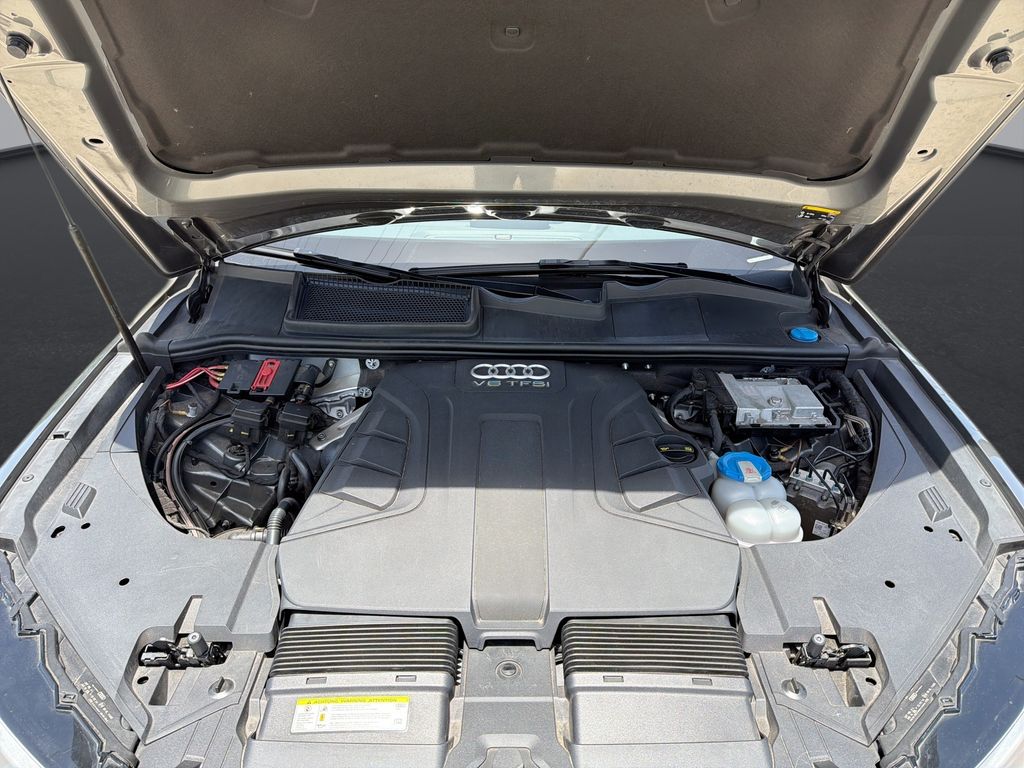 Thumbnail: 2017 Audi Q7 - 14