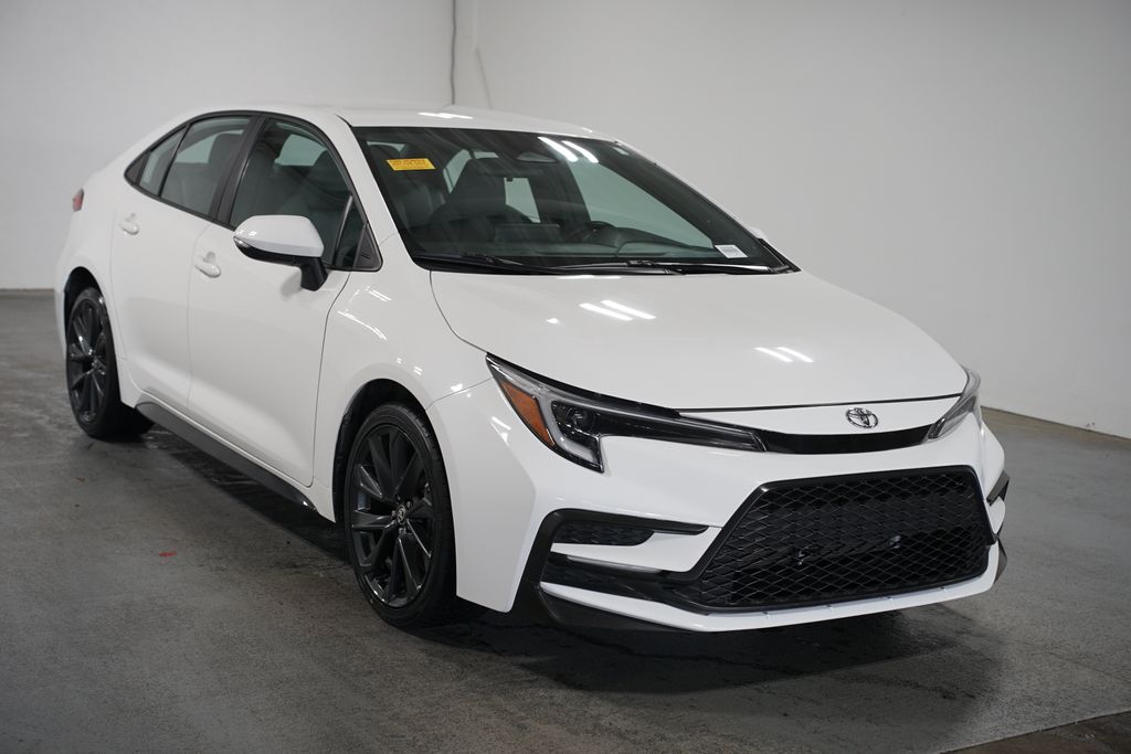 Thumbnail: 2024 Toyota Corolla - 3
