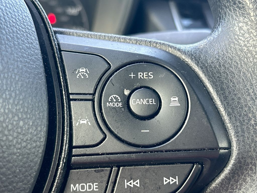 Thumbnail: 2025 Toyota Corolla - 17