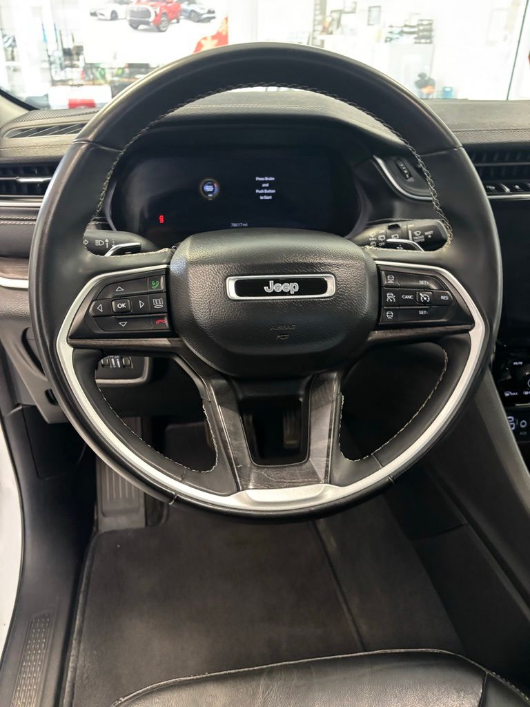 Used 2023 Jeep Grand Cherokee SUV