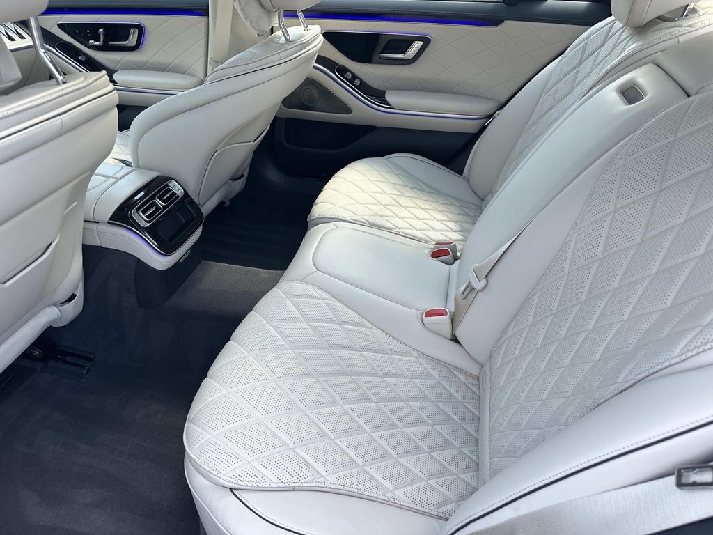 Thumbnail: 2024 Mercedes-Benz S-Class - 15