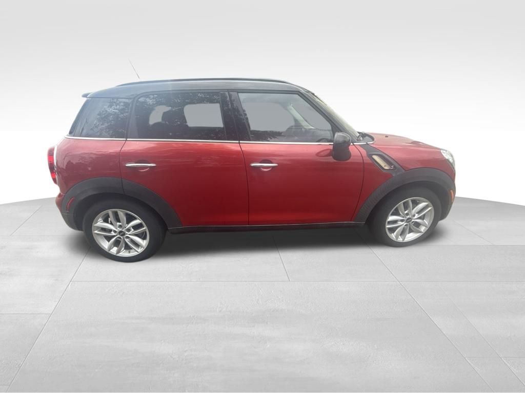 Used 2014 Red MINI Base image 9
