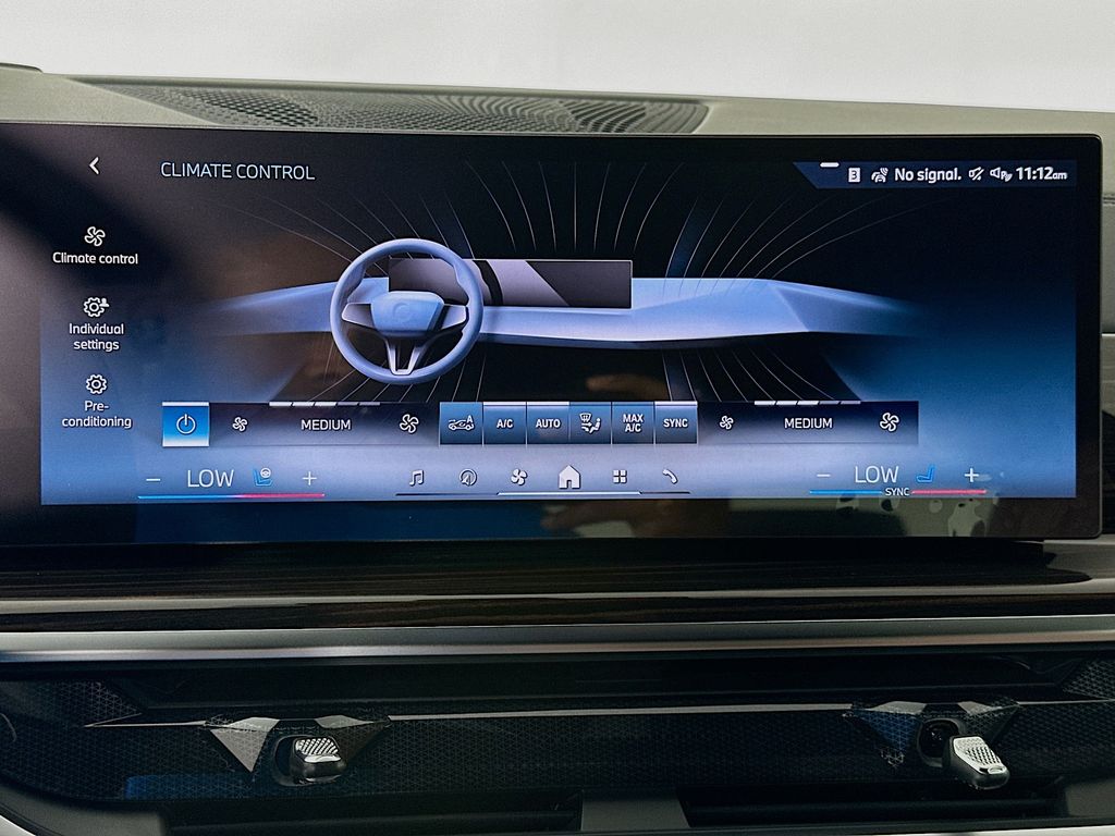 Thumbnail: 2026 BMW X5 - 14