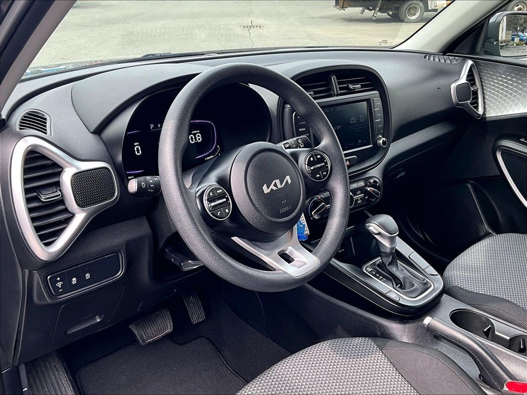 2023 Kia Soul — photo 14