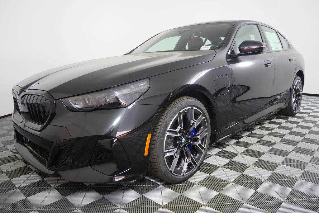 Thumbnail: 2027 BMW 5 Series - 7