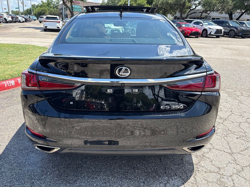 Thumbnail: 2024 Lexus ES - 4