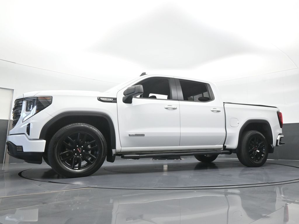 Used 2023 Summit White GMC Elevation image 54