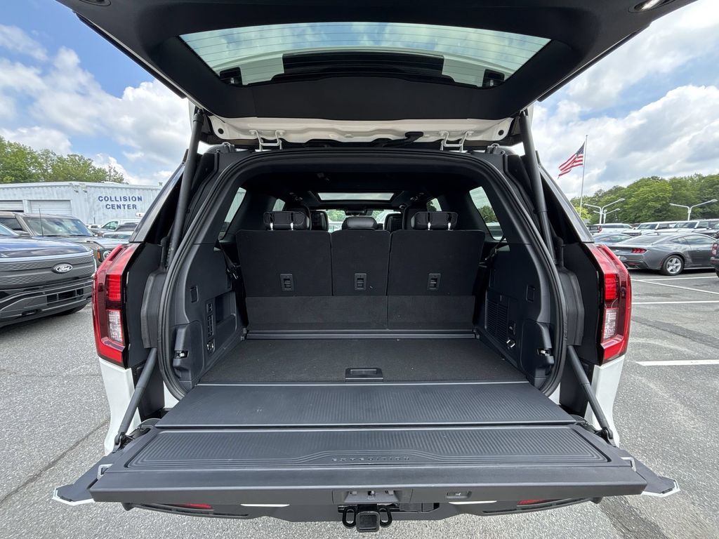 New 2026 Star White Metallic Tri-Coat Ford Tremor® image 22