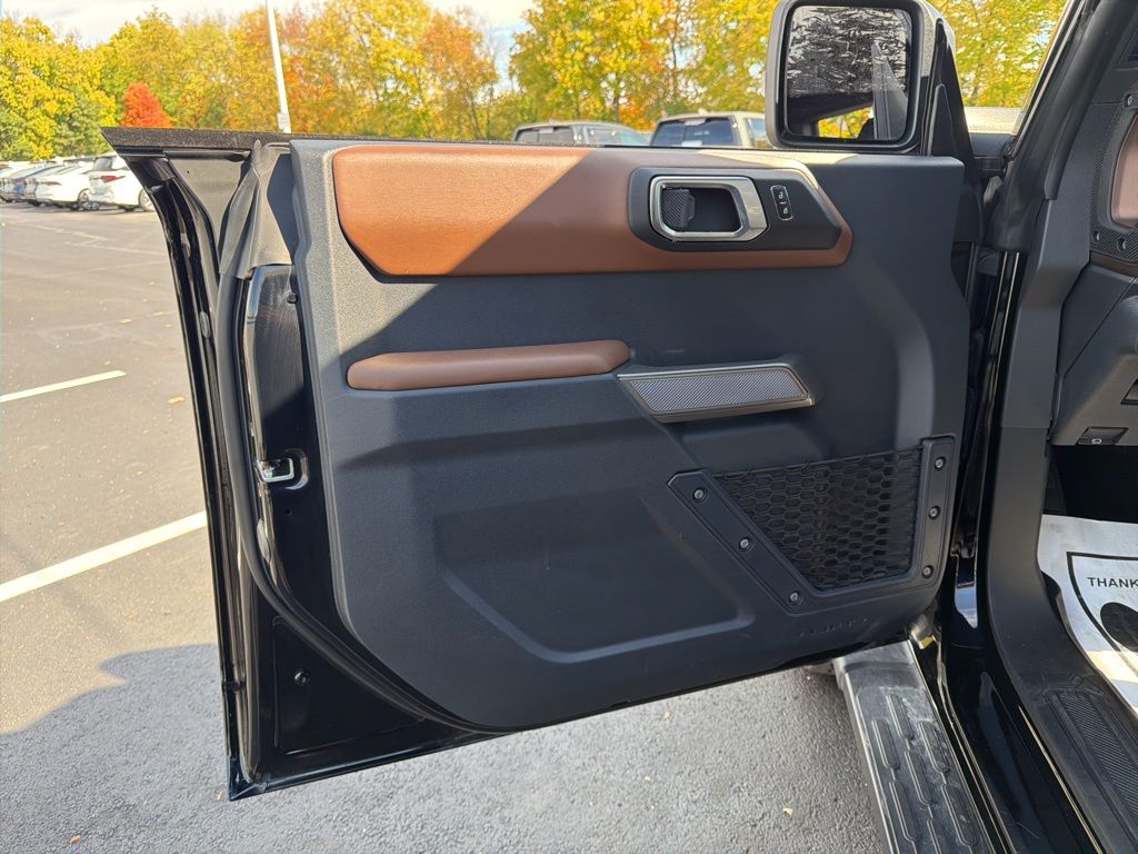 Thumbnail: 2023 Ford Bronco - 18