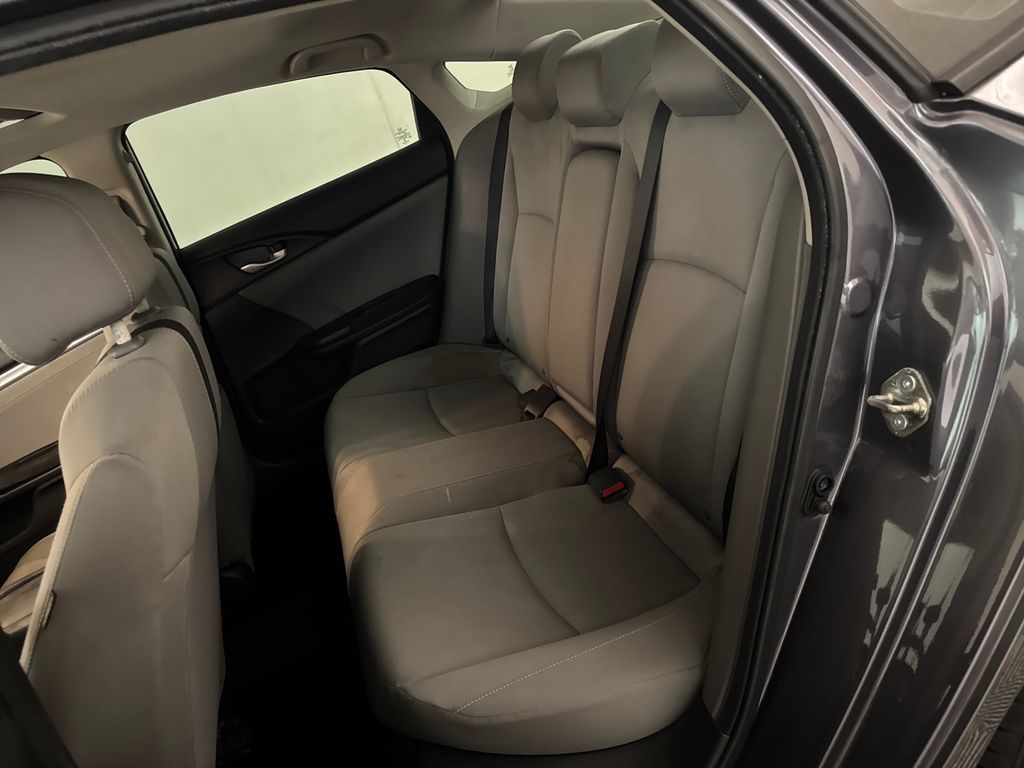 Used 2018  Honda EX image 28