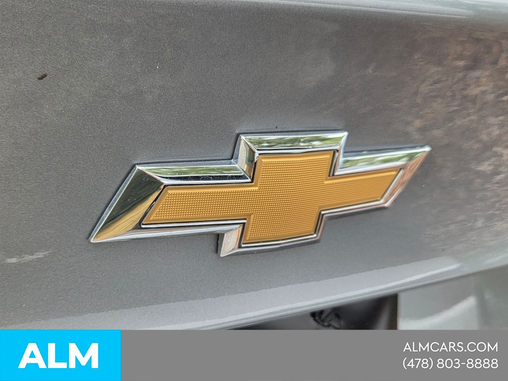 Used 2024 Gray Chevrolet LT image 14