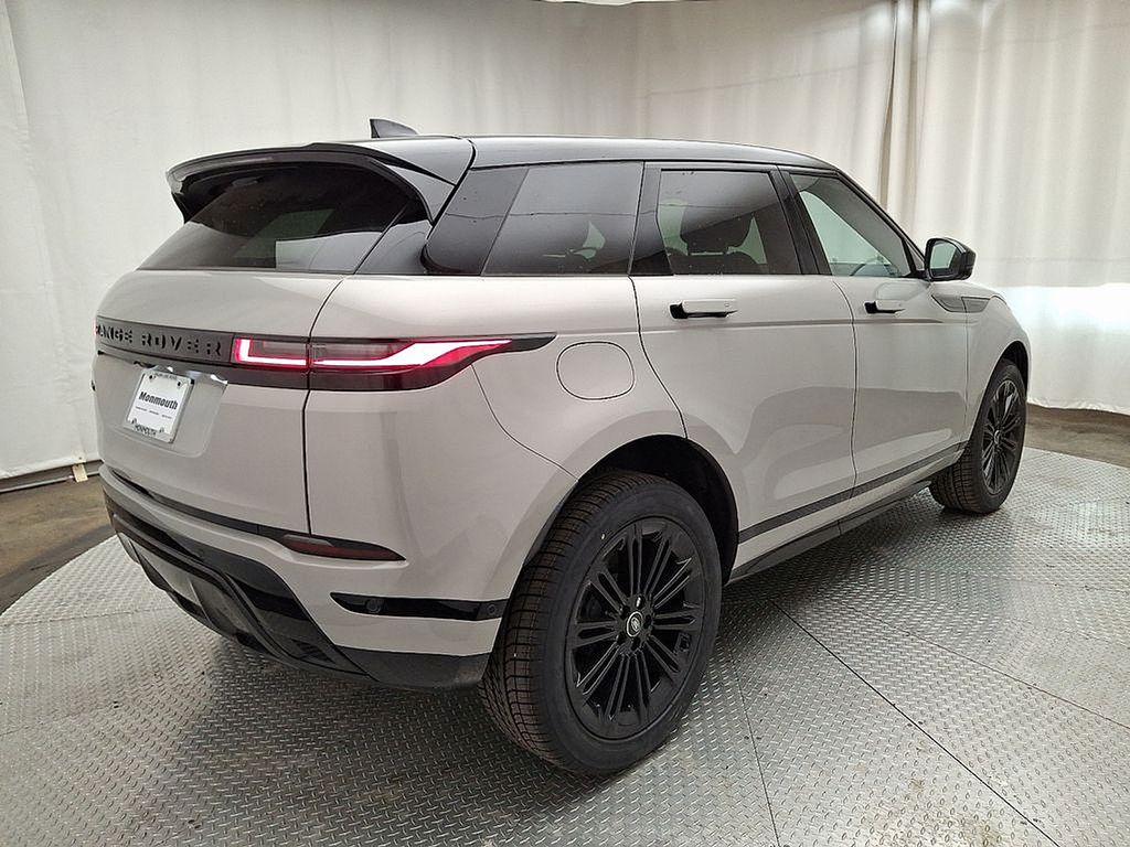 Thumbnail: 2026 Land Rover Range Rover Evoque - 3