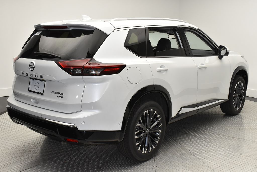 Thumbnail: 2026 Nissan Rogue - 5