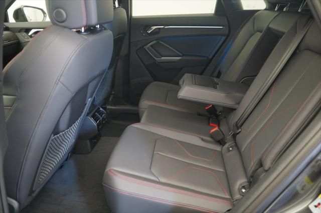 Thumbnail: 2025 Audi Q3 - 7