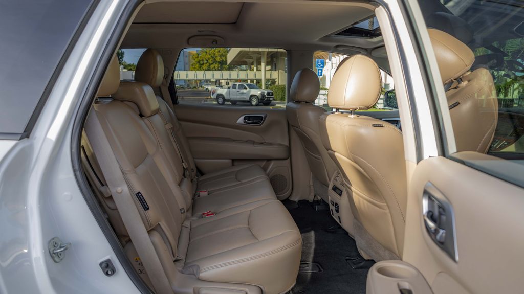 Used 2020 Nissan Pathfinder Platinum 4D Sport Utility