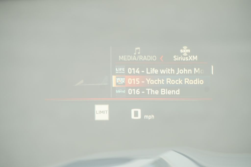 Thumbnail: 2026 BMW X7 - 8