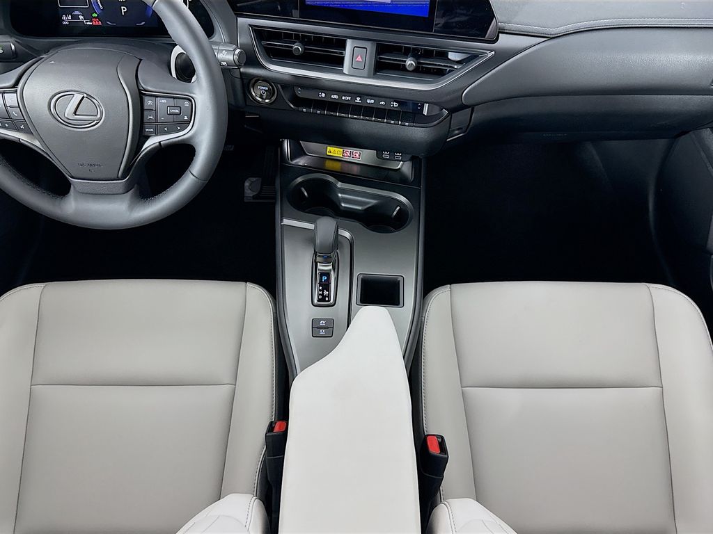 Thumbnail: 2026 Lexus UX - 17