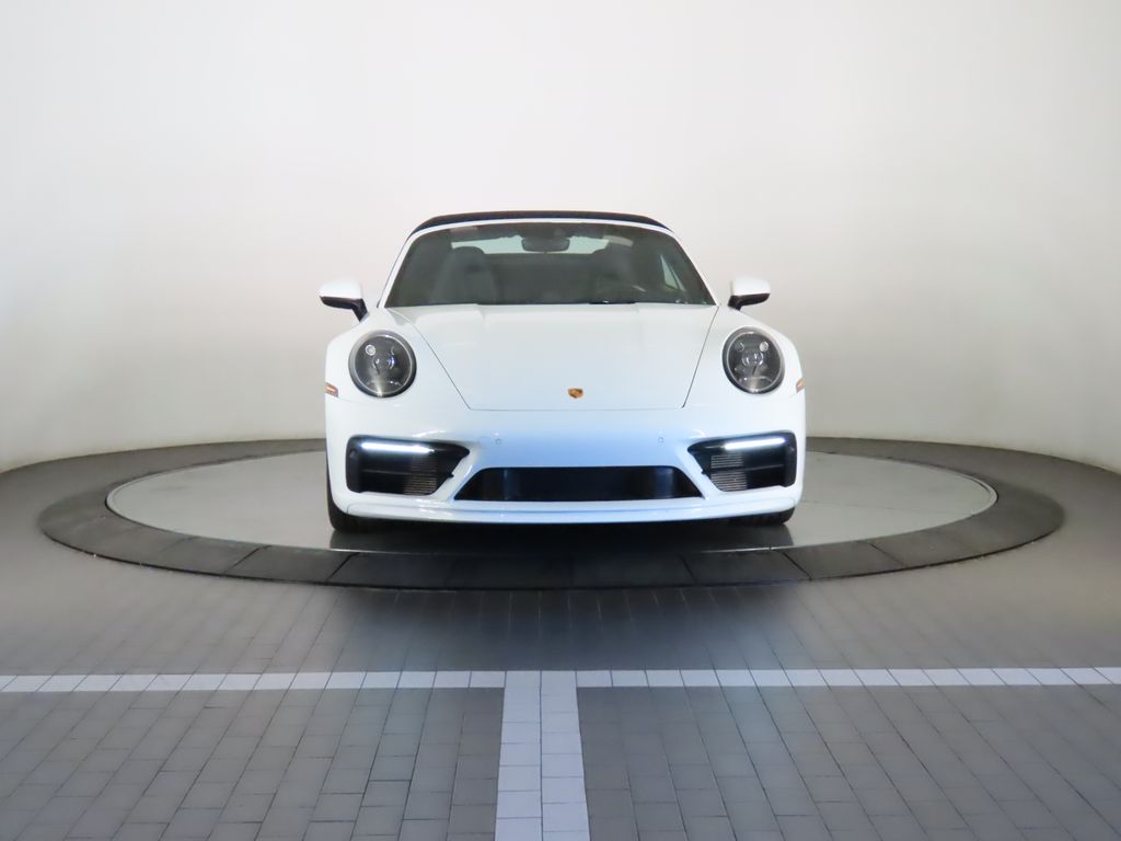 Thumbnail: 2022 Porsche 911 - 10