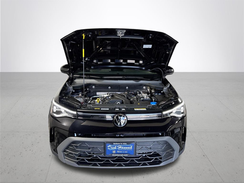 2025 Volkswagen Taos 1.5T SE Black