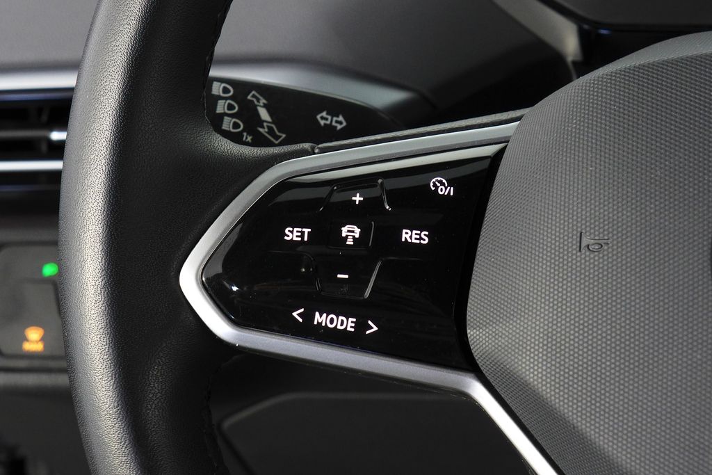 Thumbnail: 2023 Volkswagen ID.4 - 30