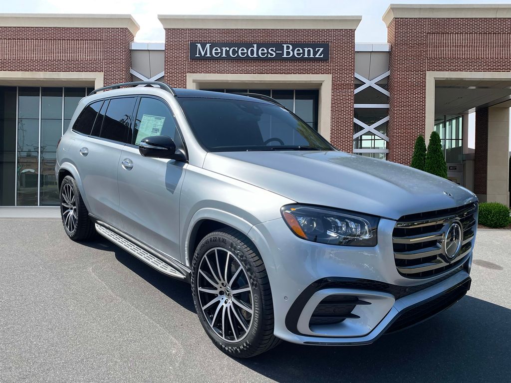 2025 Mercedes-Benz GLS 450 4MATIC 3