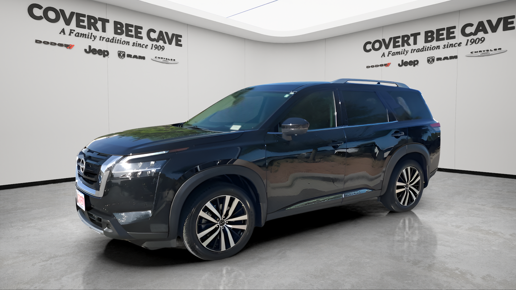 Used Car 2023 Nissan Pathfinder  Platinum For Sale Under $35,000 In Austin, Texas