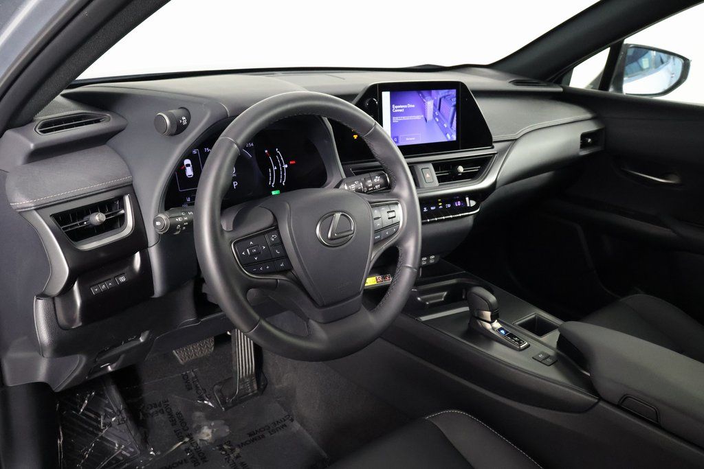 Thumbnail: 2025 Lexus UX - 7
