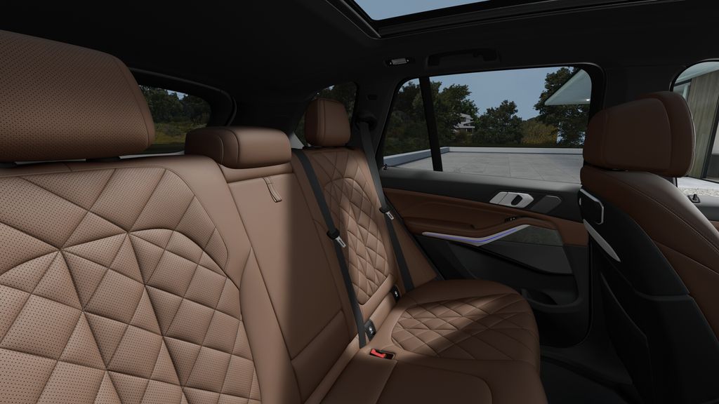 Thumbnail: 2026 BMW X5 - 12