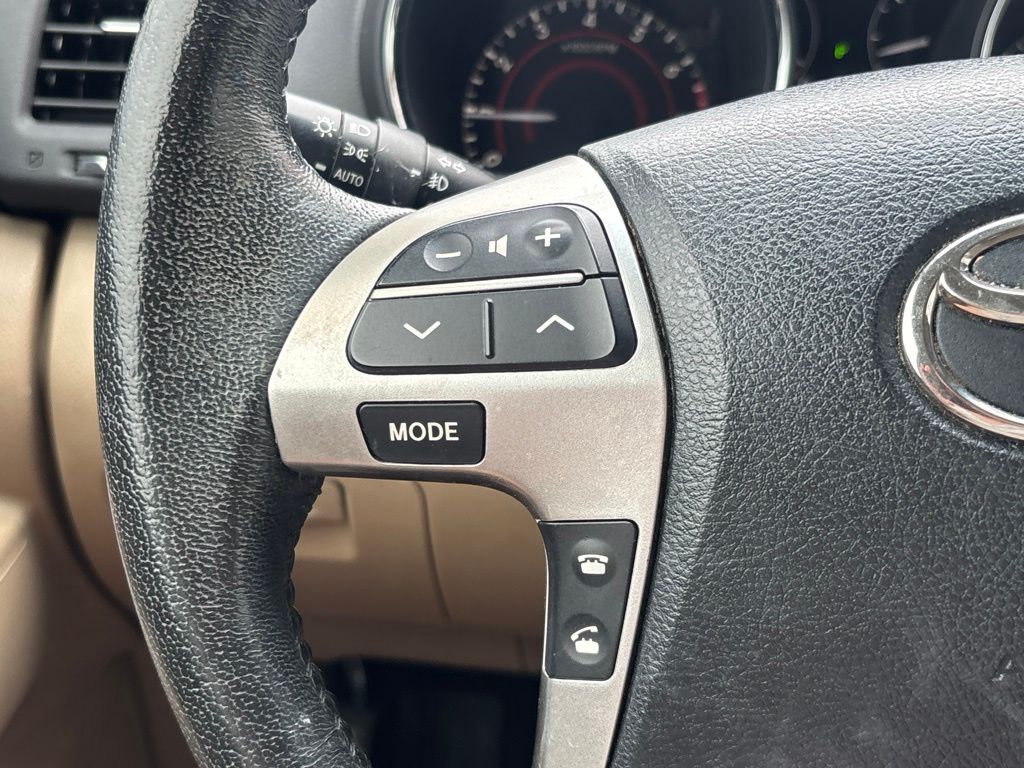 Used 2012 Toyota Highlander SUV
