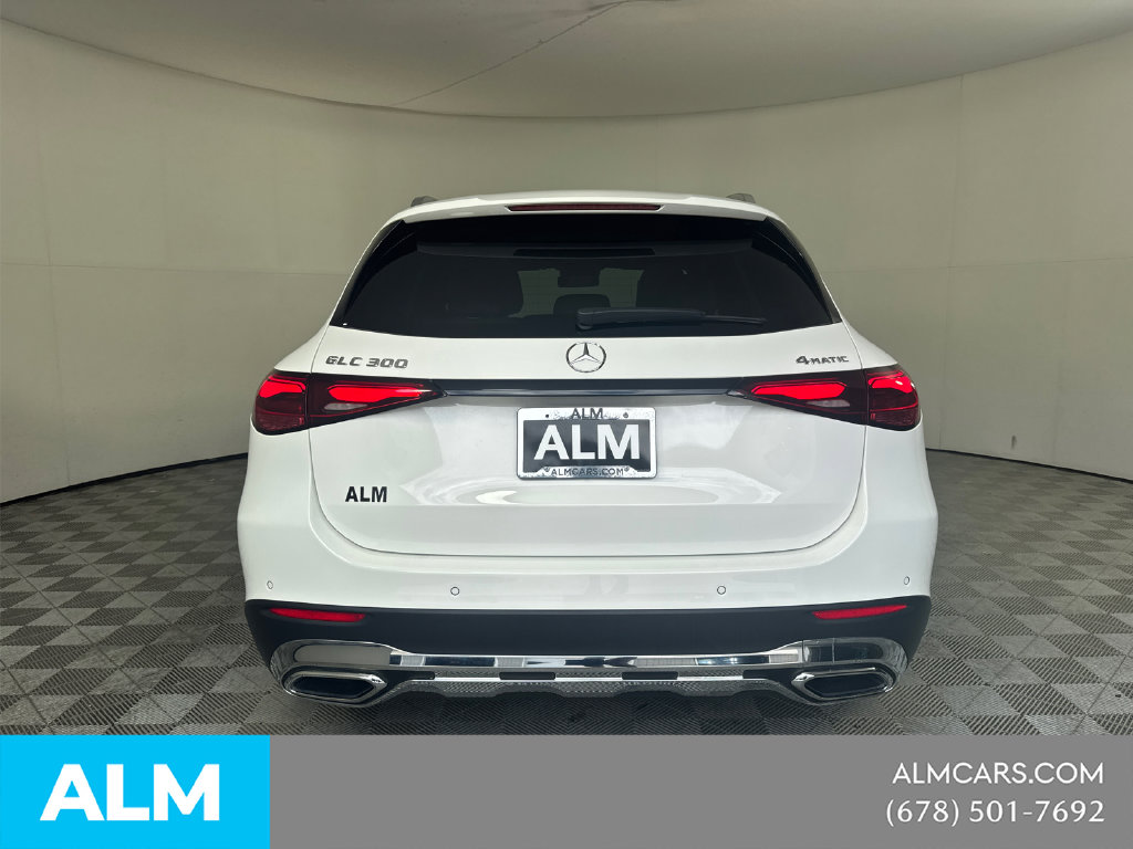 Used 2025 White Mercedes-Benz GLC 300 image 7