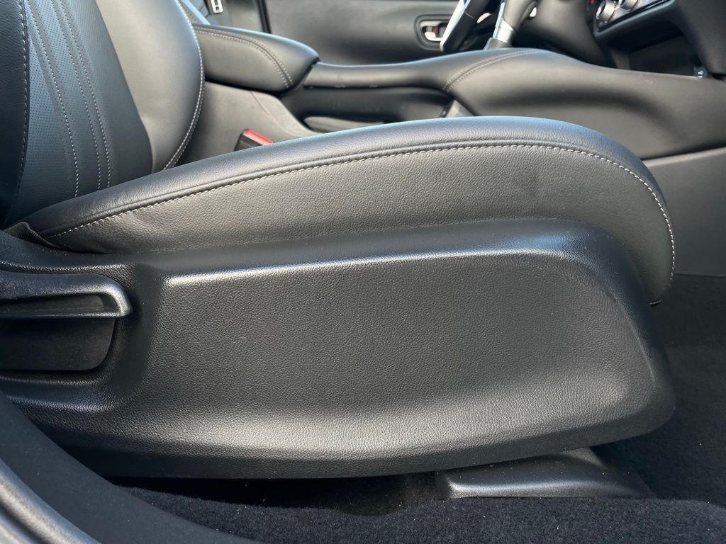 2025 Honda HR-V EX-L 30