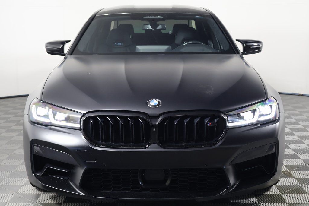 Thumbnail: 2023 BMW M5 - 2