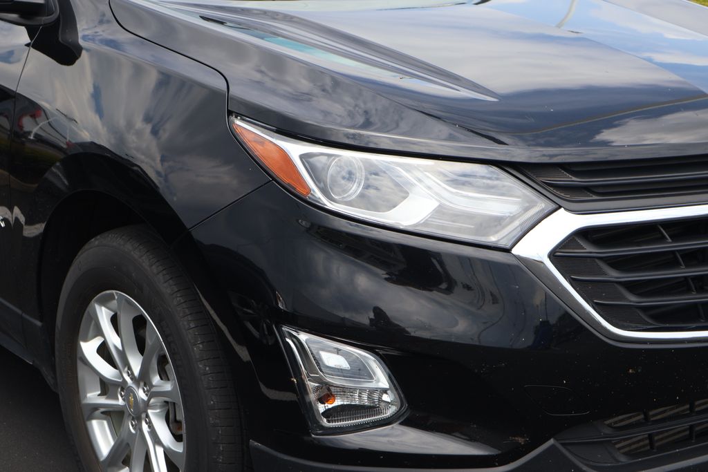 Thumbnail: 2020 Chevrolet Equinox - 4