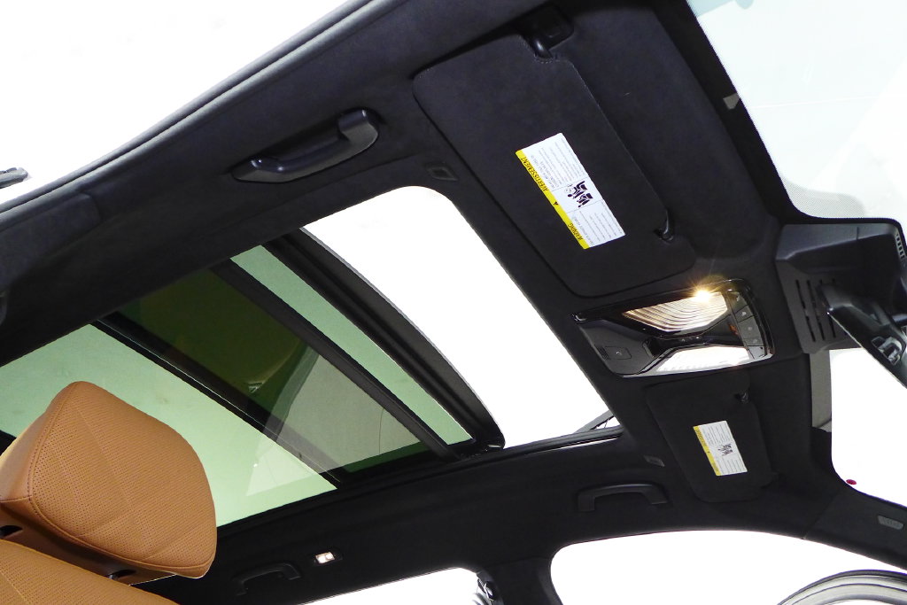 Thumbnail: 2024 BMW X7 - 18