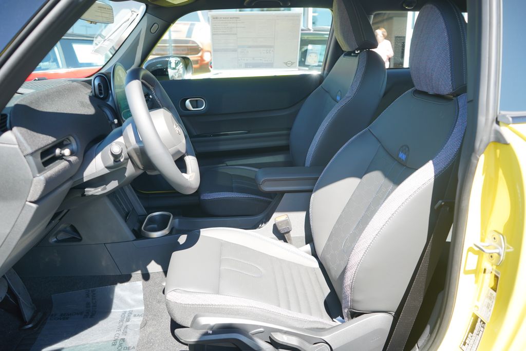 Thumbnail: 2026 MINI Cooper - 6