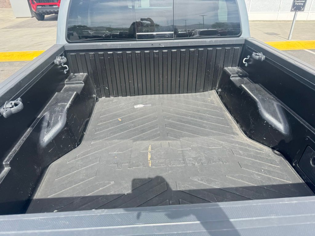 2021 Toyota Tacoma SR5 10