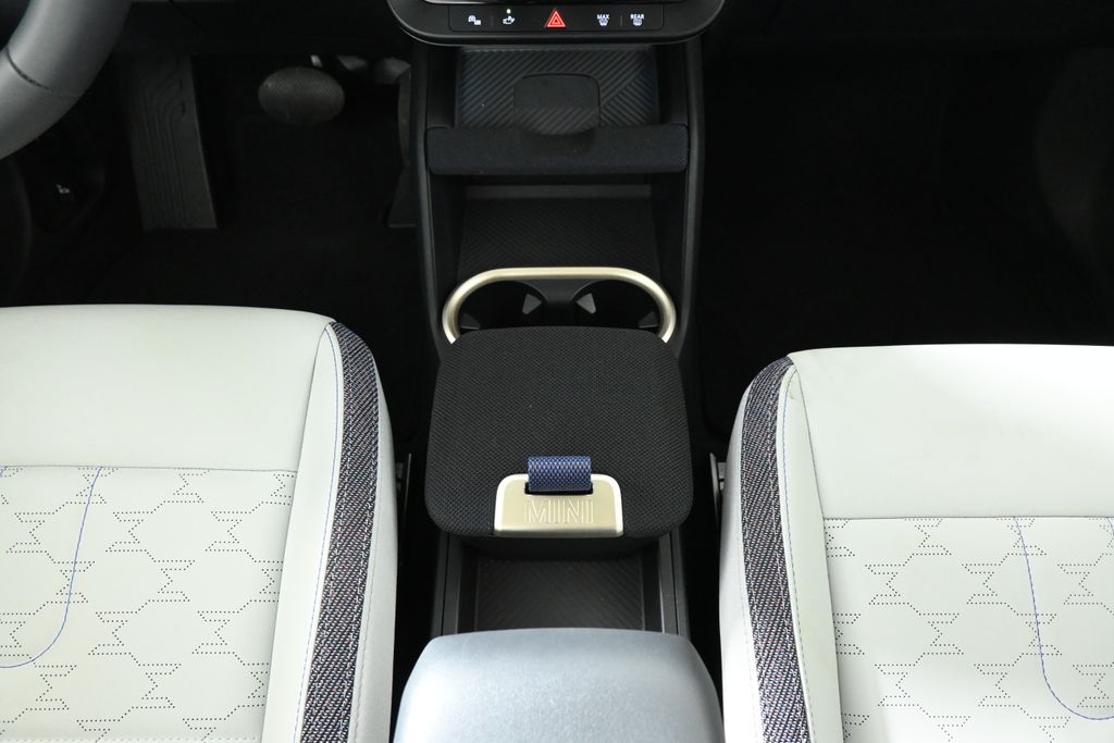 Thumbnail: 2025 MINI Cooper Countryman - 23