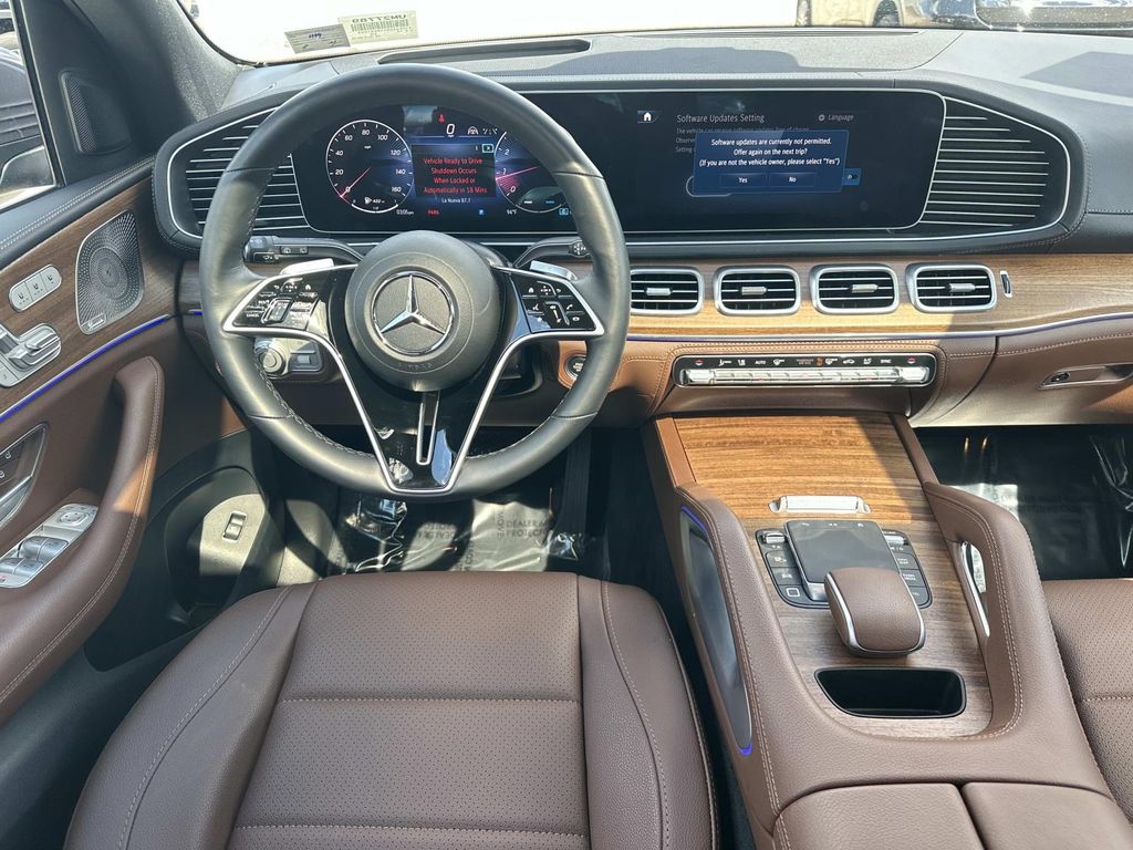 Thumbnail: 2026 Mercedes-Benz GLE - 19