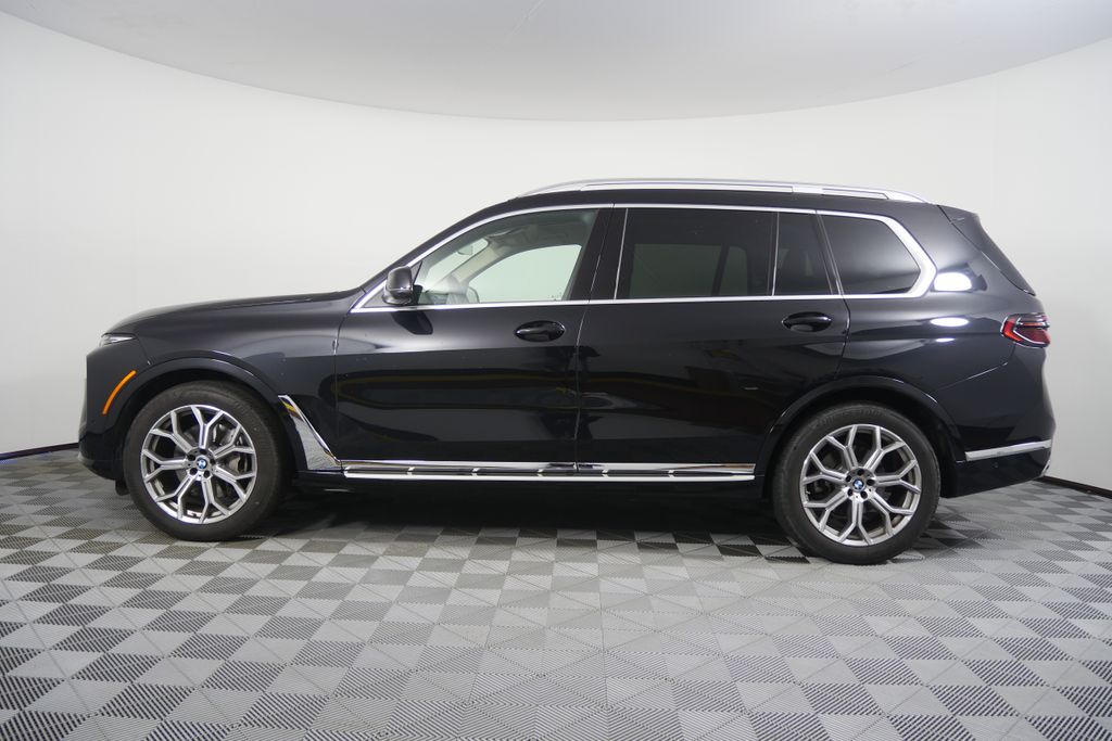 Thumbnail: 2025 BMW X7 - 6