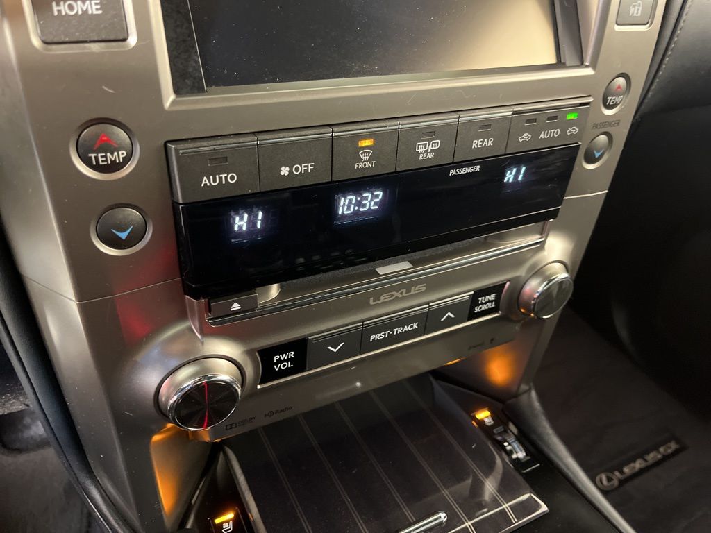 Thumbnail: 2020 Lexus GX - 32