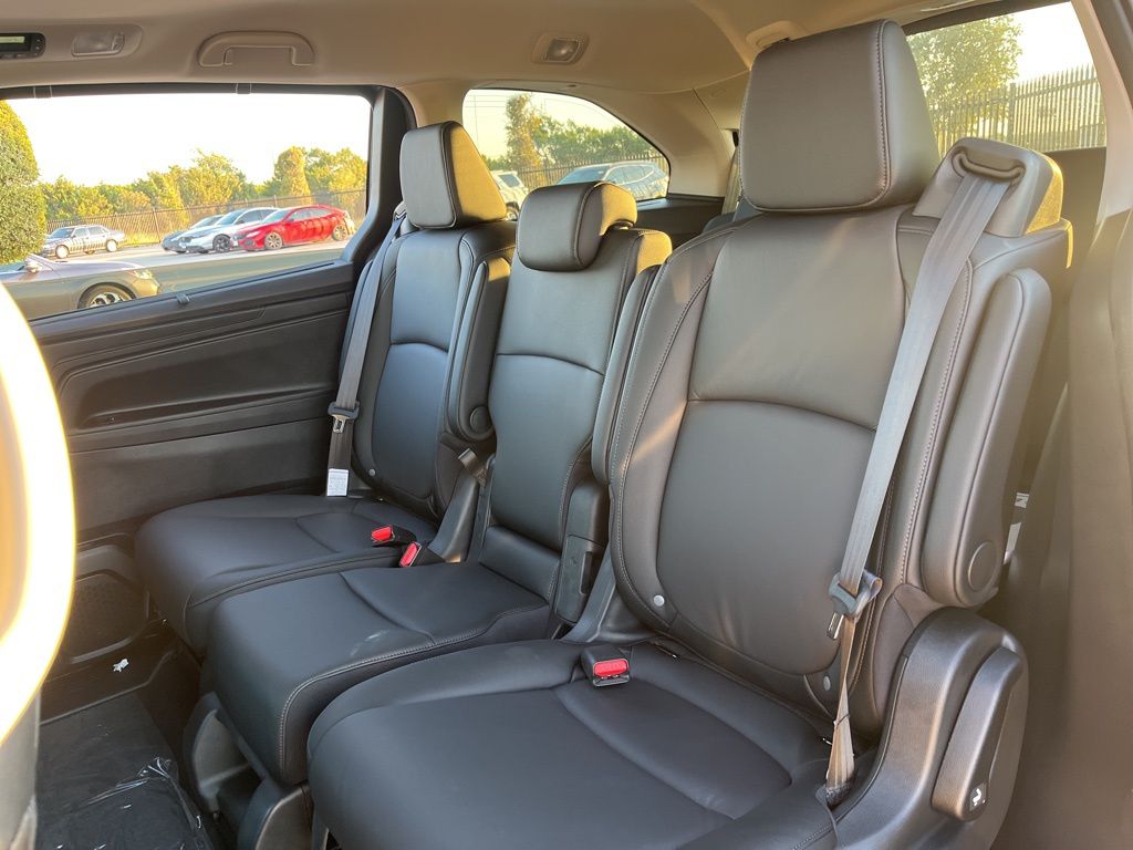 Thumbnail: 2026 Honda Odyssey - 14
