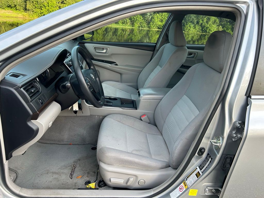 Thumbnail: 2017 Toyota Camry - 14