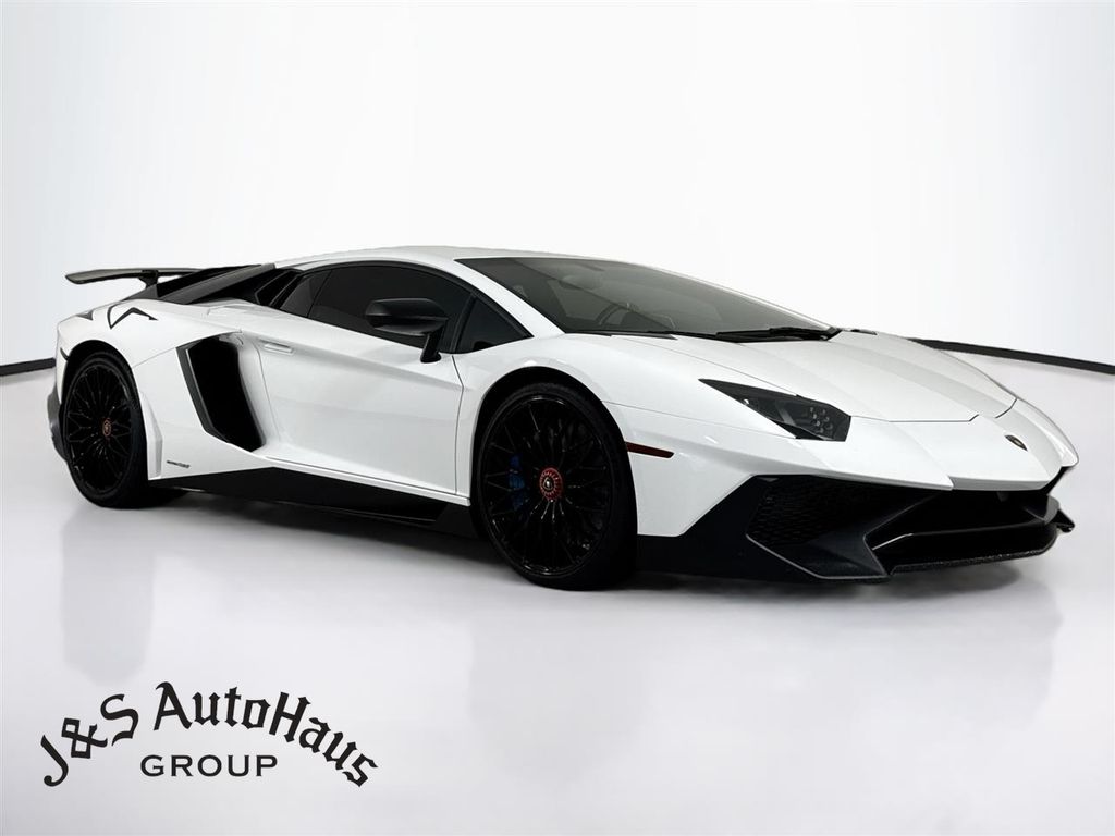 2016 Lamborghini Aventador LP 750-4 SV Coupe AWD    
